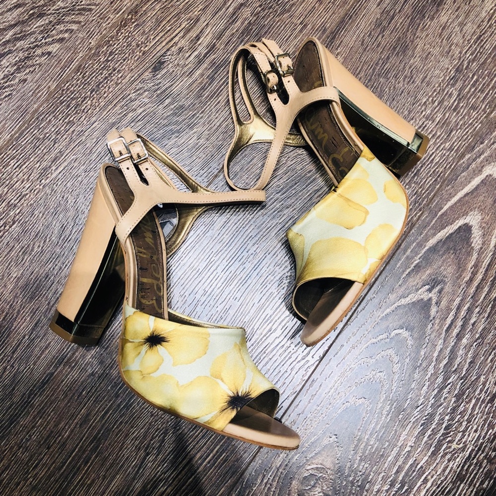 Floral Strappy Sandals Heels - Picture 1 of 6